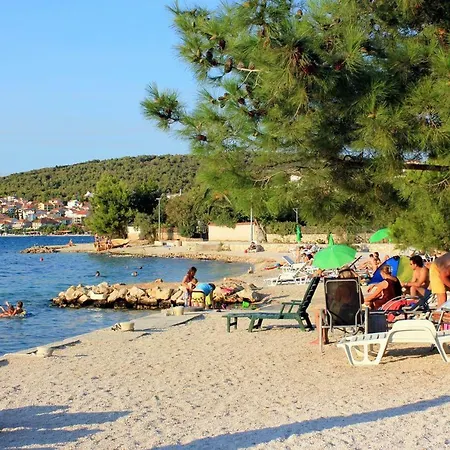 16725b * Trogir
